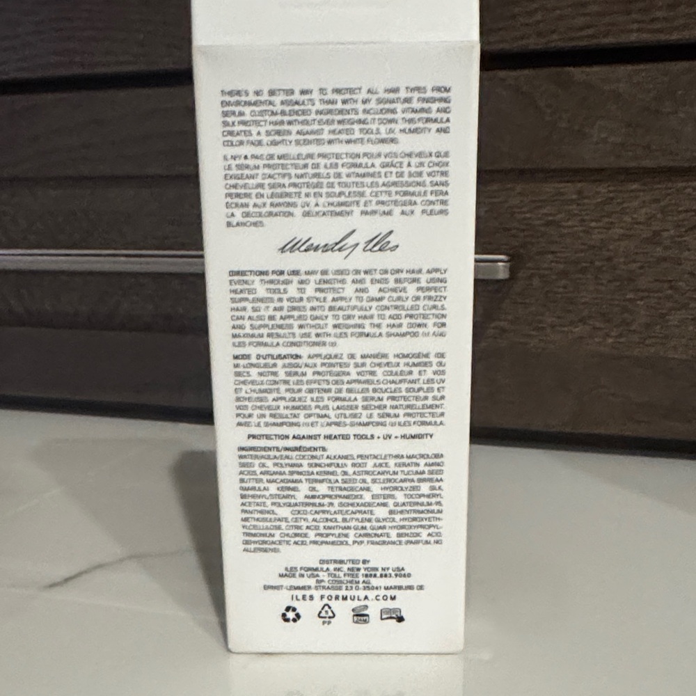 Iles Formula Finishing Serum - Picture 2 of 2
